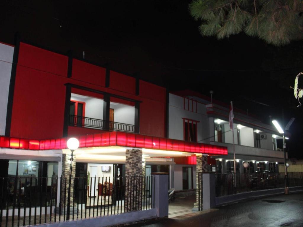 Hotel Benteng Bukittinggi Buitenkant foto