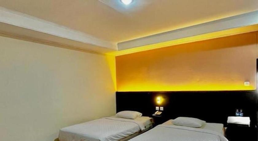 Hotel Benteng Bukittinggi Buitenkant foto