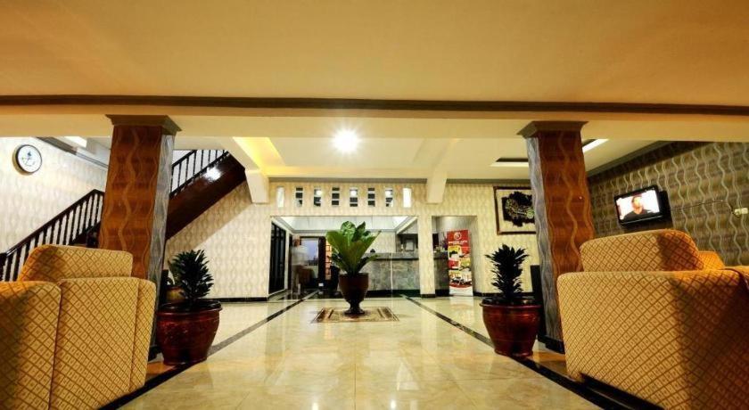 Hotel Benteng Bukittinggi Buitenkant foto