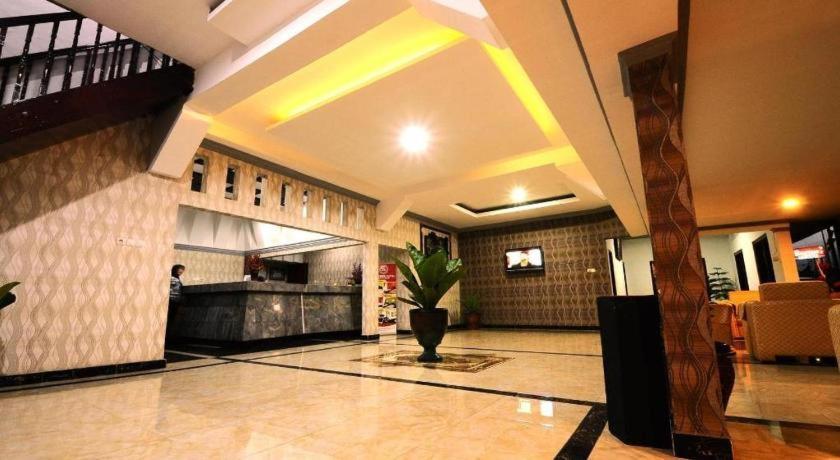 Hotel Benteng Bukittinggi Buitenkant foto