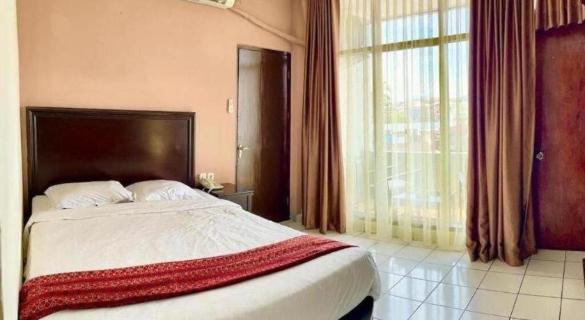 Hotel Benteng Bukittinggi Buitenkant foto