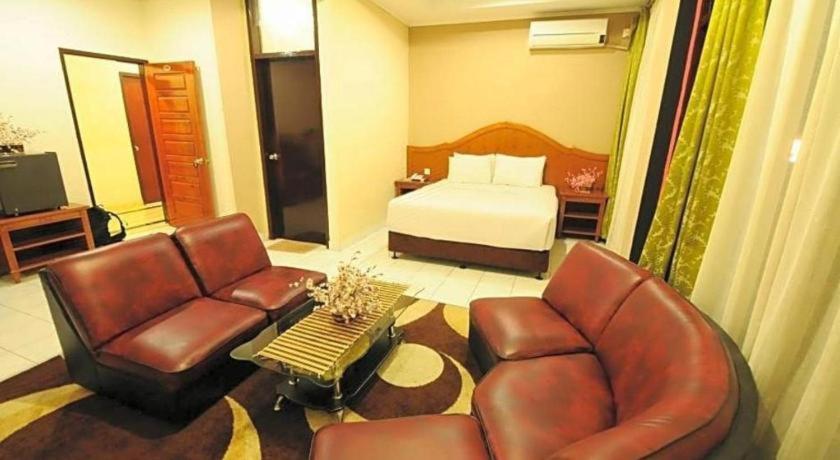Hotel Benteng Bukittinggi Buitenkant foto