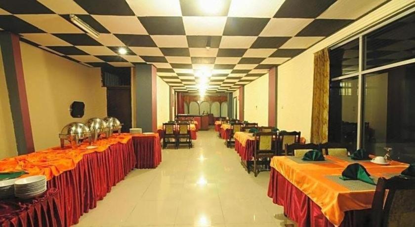 Hotel Benteng Bukittinggi Buitenkant foto