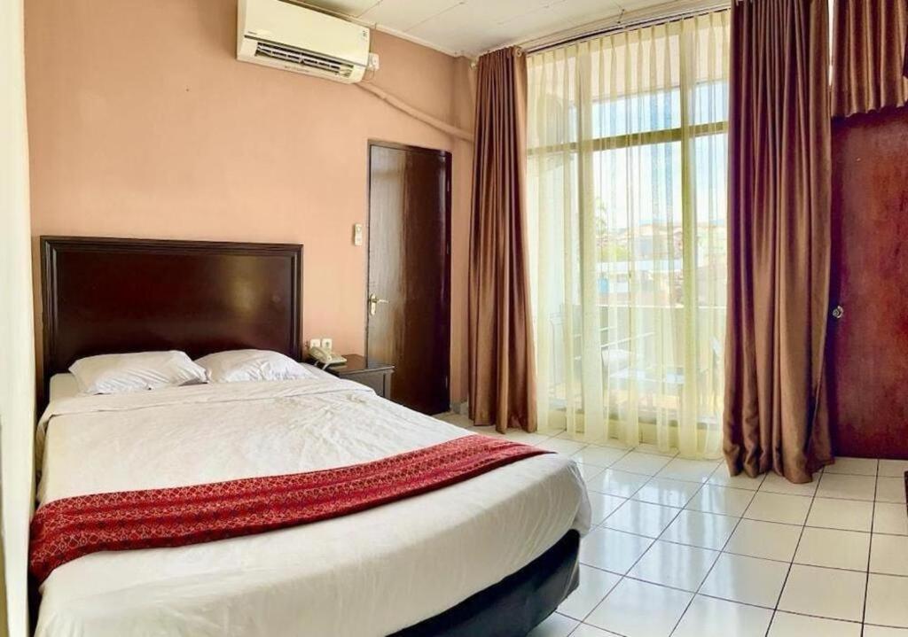 Hotel Benteng Bukittinggi Buitenkant foto