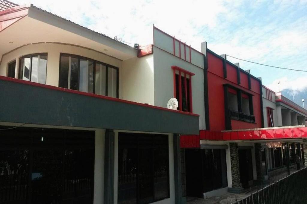 Hotel Benteng Bukittinggi Buitenkant foto